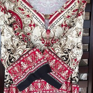 Colorful 3/4 bell sleeve top